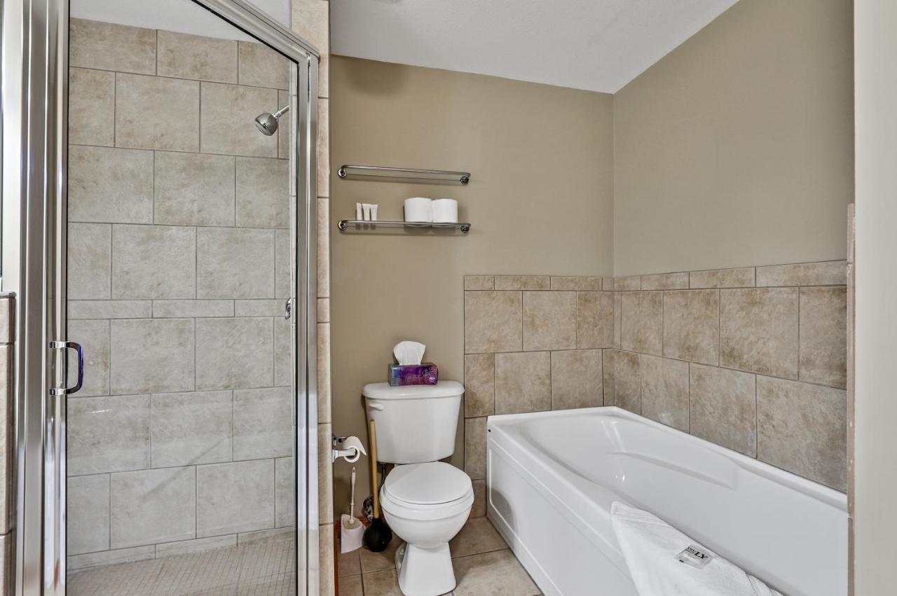 Inviting Rocky Mountain Hot Tub In Top Rated Condo Managed By Little Sister Getaways Canmore Exterior photo